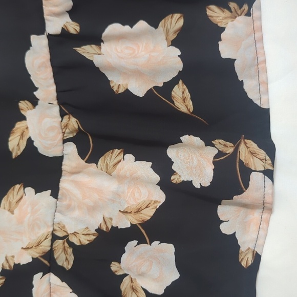 Torrid Georgette Drop Waist Halter Top, Color Floral Black Size 1X - Picture 8 of 15